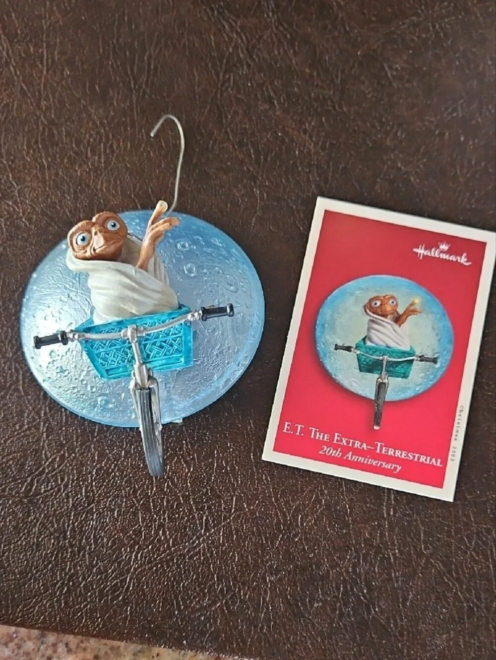 Hallmark Red & Blue E.T. Keepsake Ornament